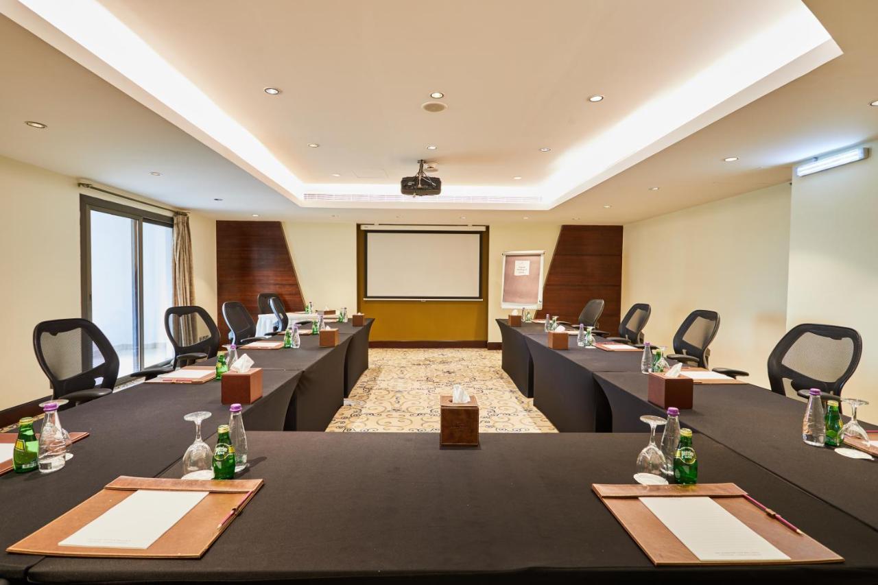 Crowne Plaza Riyadh Al Waha By Ihg Exteriör bild