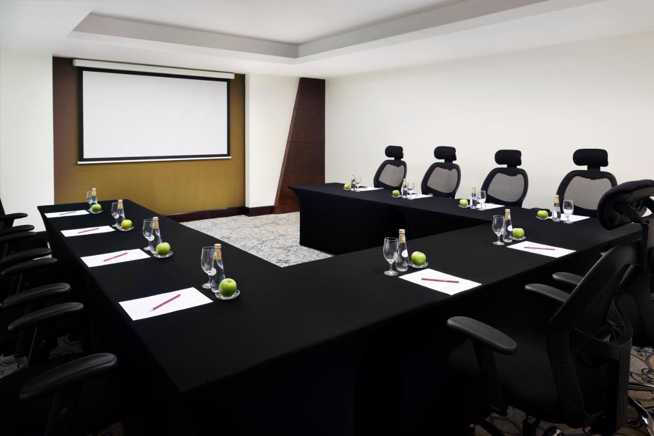 Crowne Plaza Riyadh Al Waha By Ihg Exteriör bild